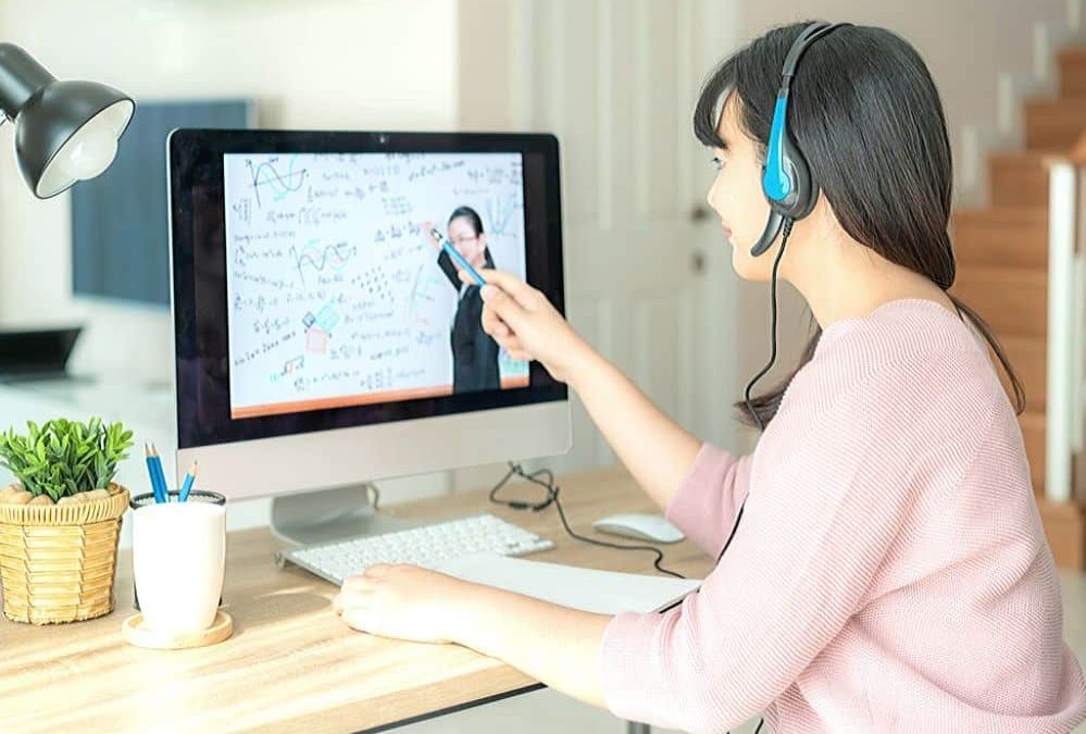 The Path to Excellence: How to Become a Highly Sought-After Online Tutor